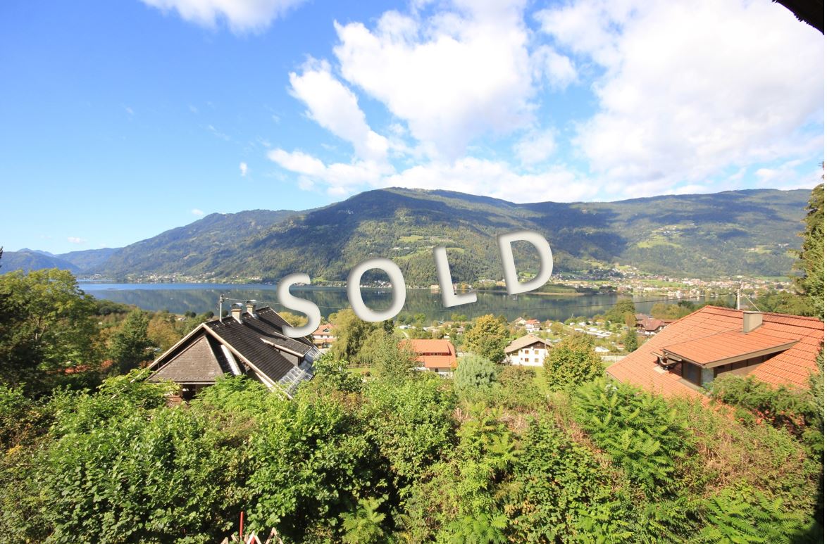 SOLD – Property with 3 units in dreamlike position with lake view