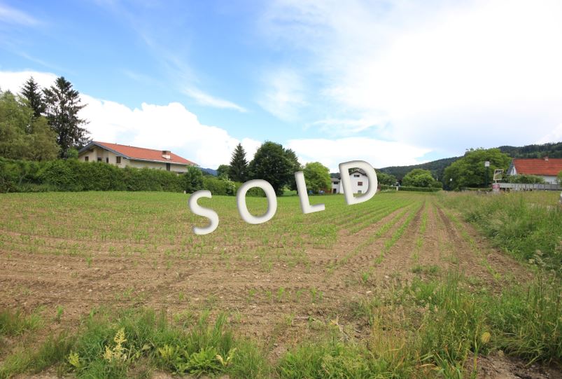 SOLD – Big plot in quiet and sunny position